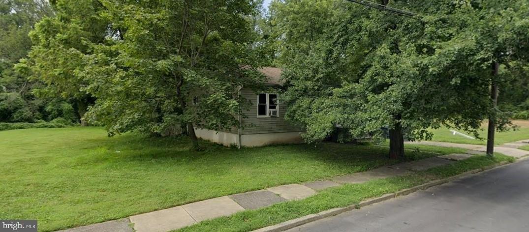 Madison Ave, Abington, PA 19001