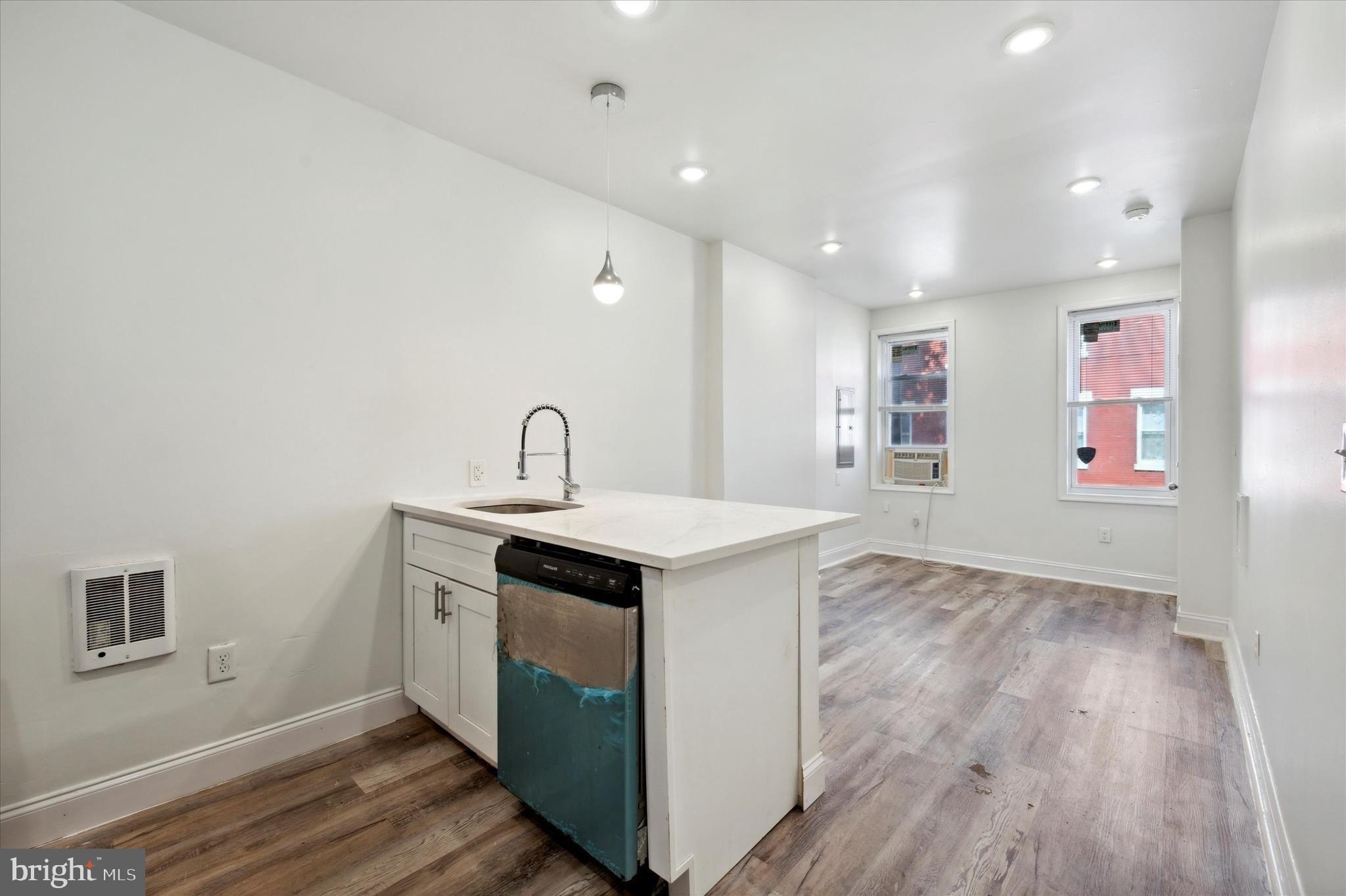 W Boston Ave, Philadelphia, PA 19133