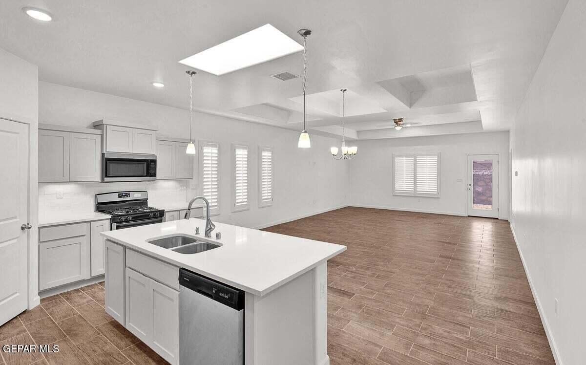Paseo Del Mar Dr, El Paso, TX 79928
