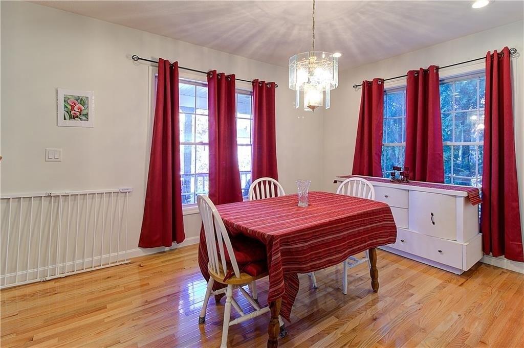 Circle Dr, Somerset, MA 02726