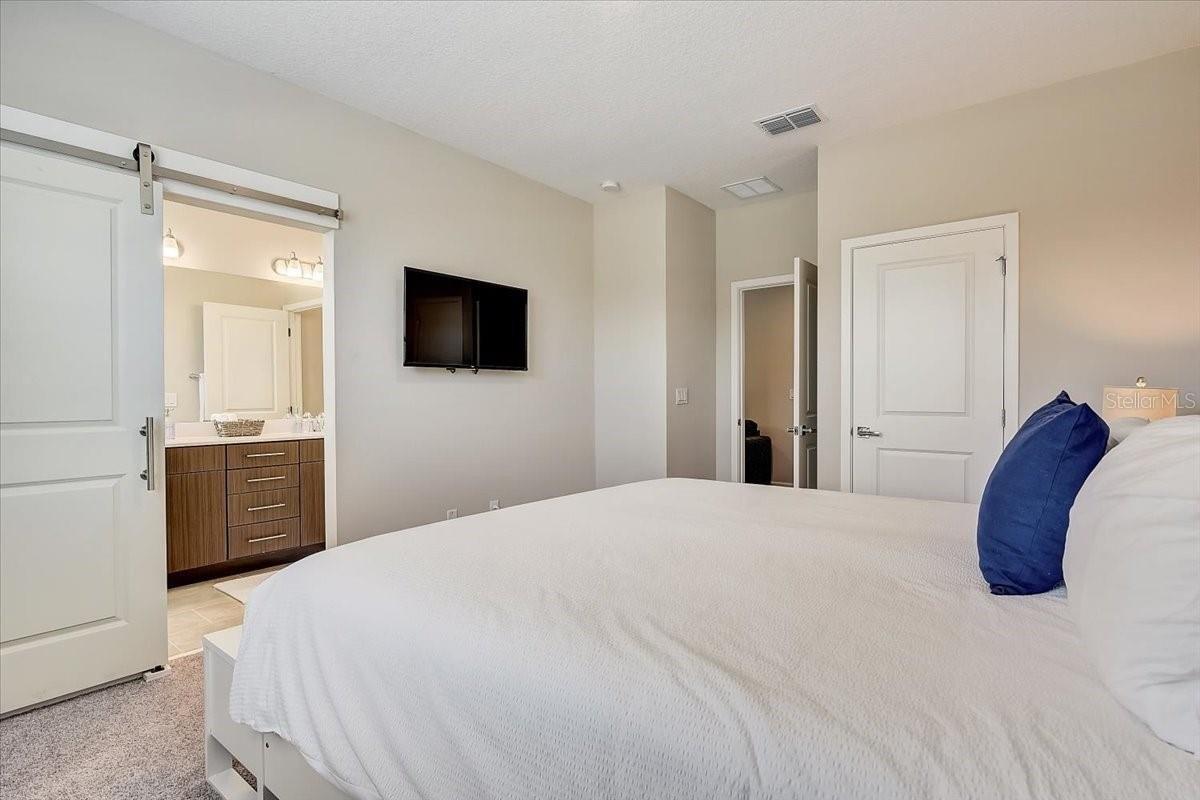 Villa Domani Cir, Davenport, FL 33896