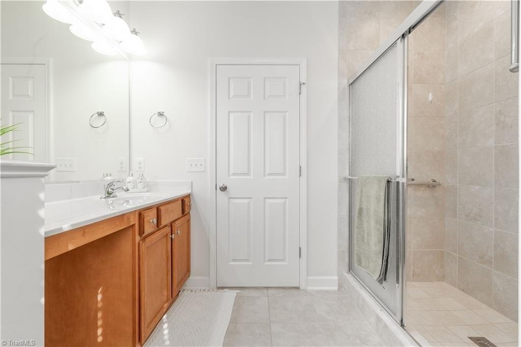 Woodside Forest Trl, Lewisville, NC 27023