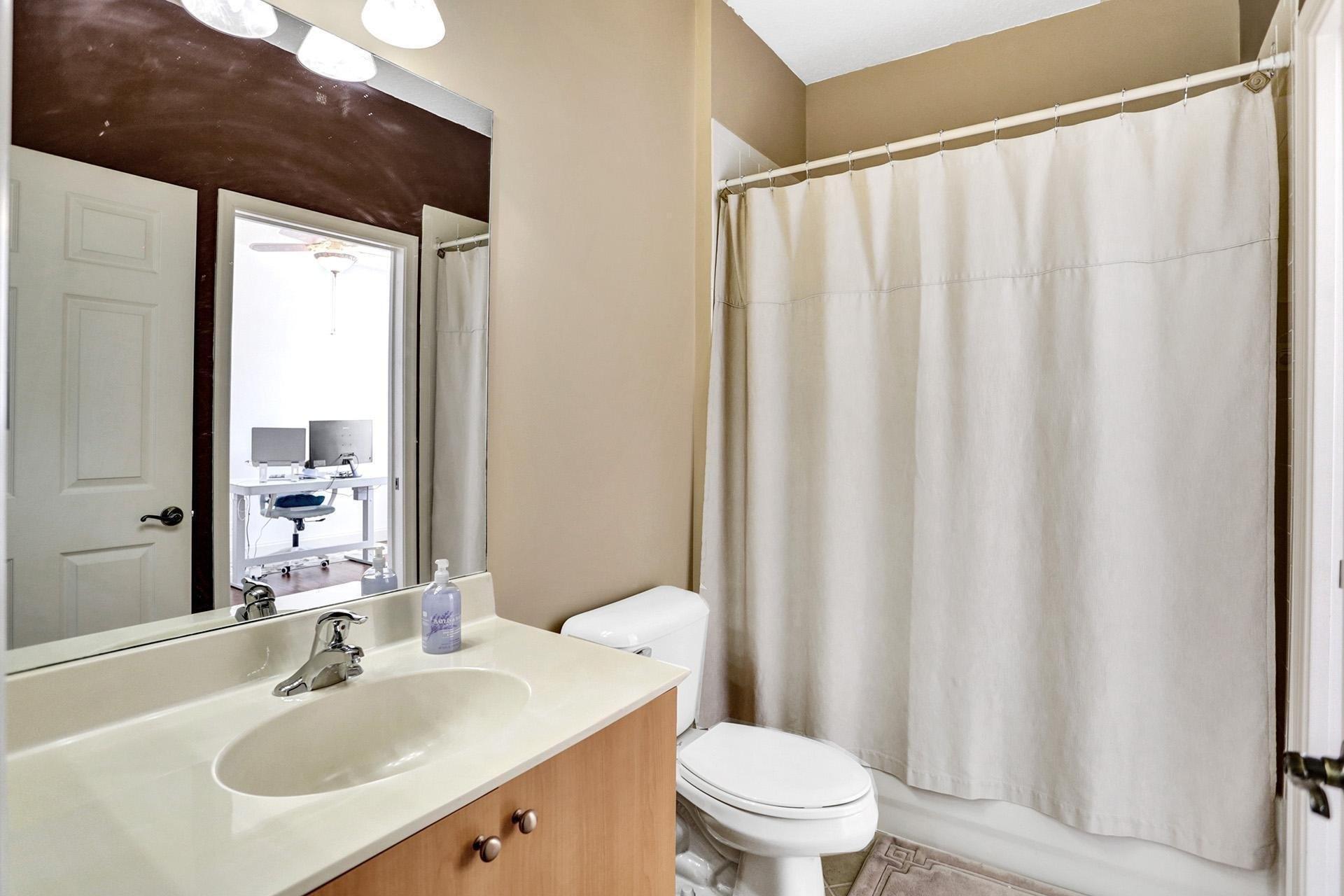 Viale Sonata, Lake Worth, FL 33467