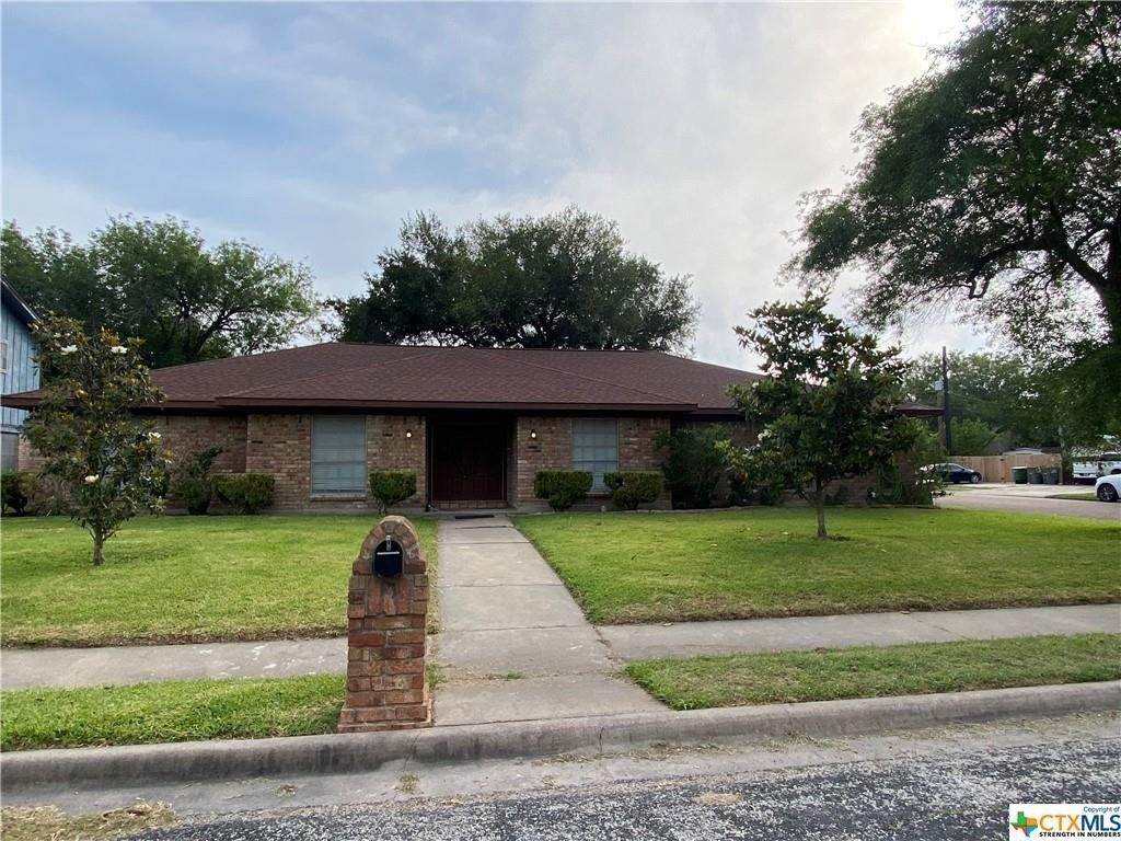 Sherwood Dr, Victoria, TX 77901