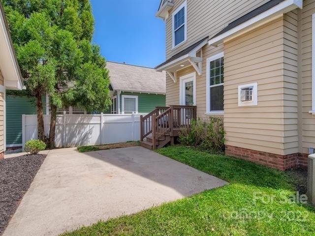 Kiser Corner Ln, Davidson, NC 28036
