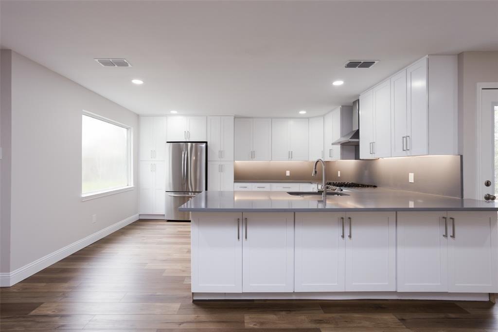 Charing Cross Ln, Dallas, TX 75238