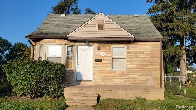 Charest St, Detroit, MI 48212