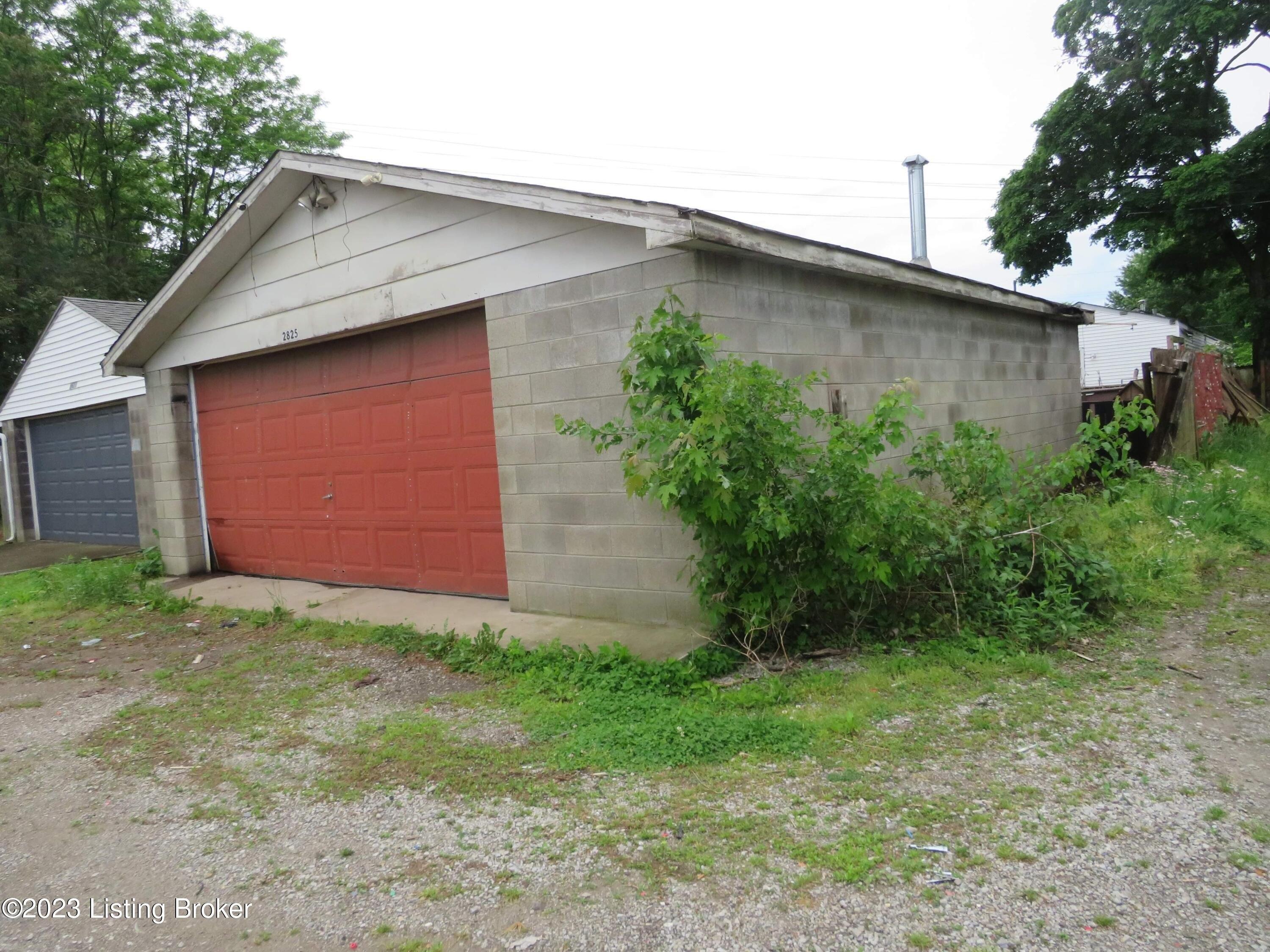 Griffiths Ave, Louisville, KY 40212