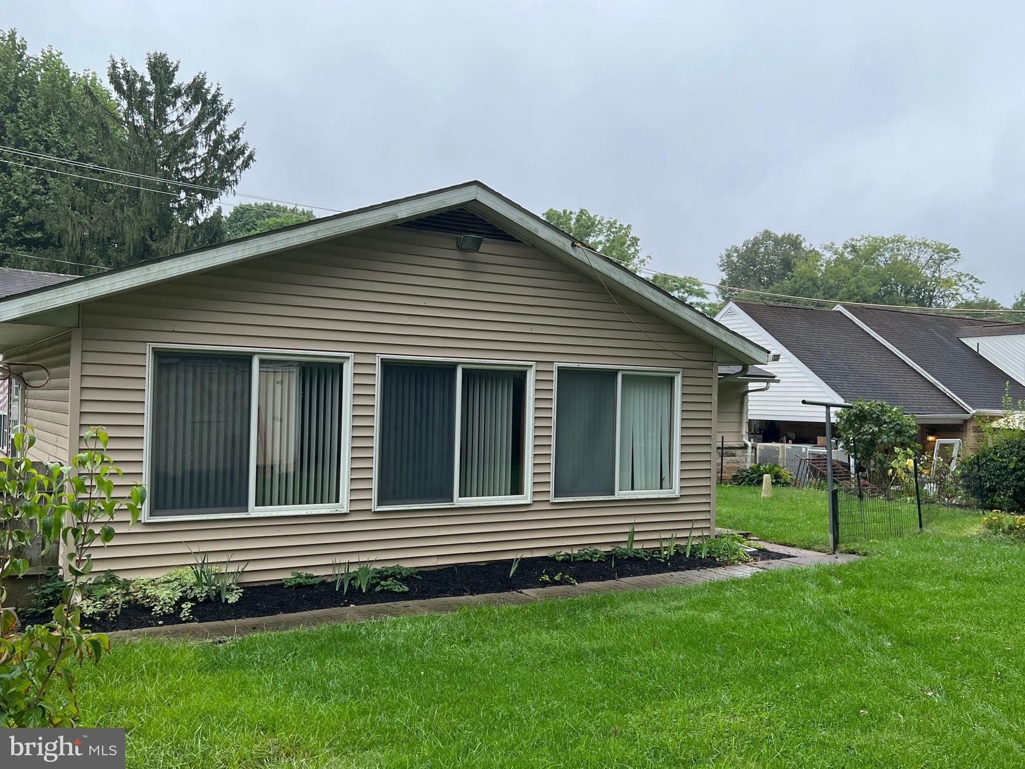 N Duke St, Hummelstown, PA 17036
