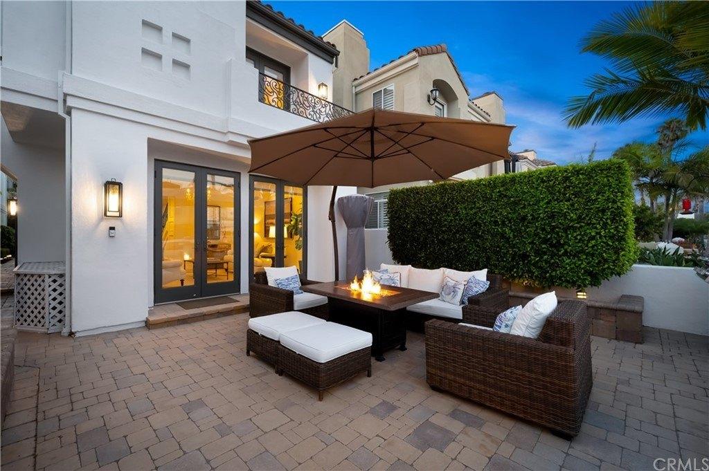 22nd St, Huntington Beach, CA 92648