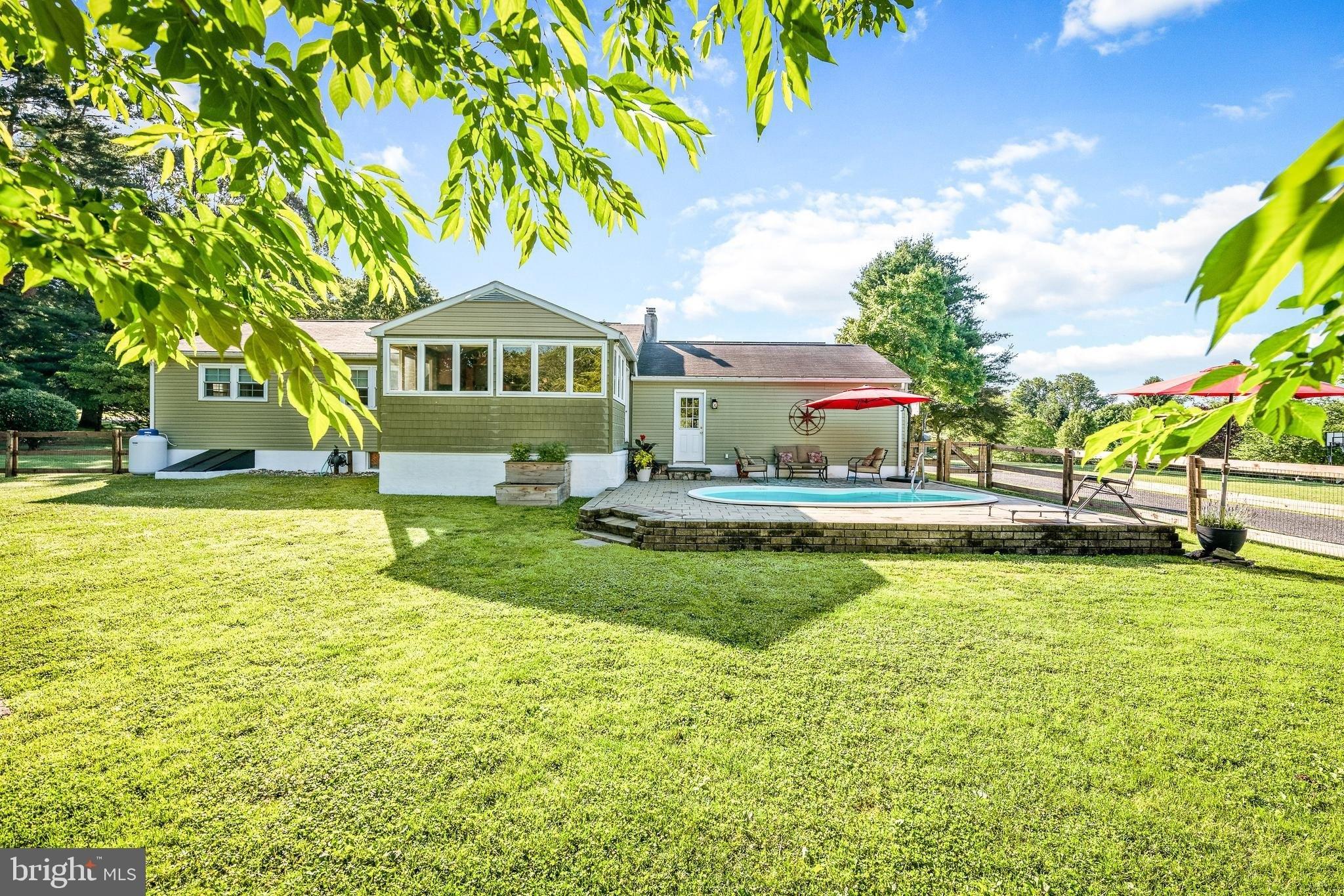 Denton Dr, Glenmoore, PA 19343