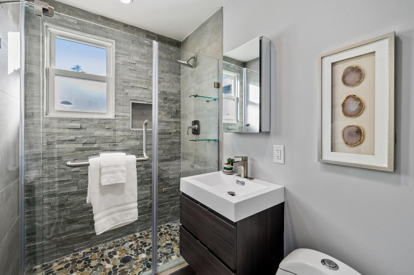 18th Ave, Menlo Park, CA 94025