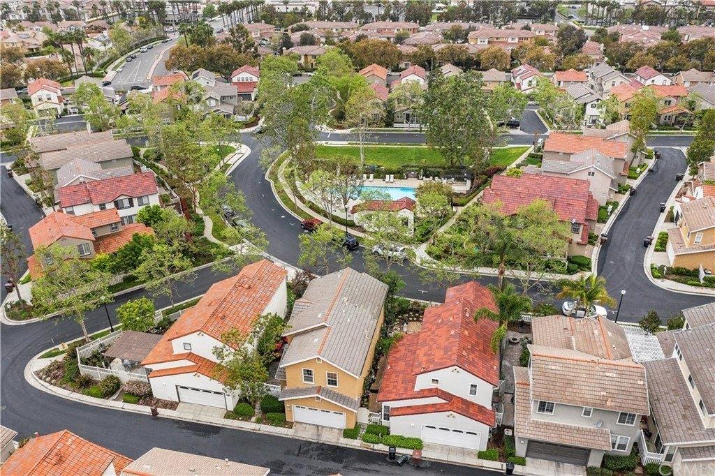 Paseo Vecino, Rancho Santa Margarita, CA 92688