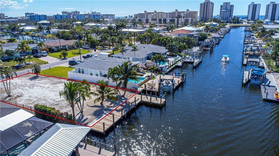 Albatross St, Fort Myers Beach, FL 33931