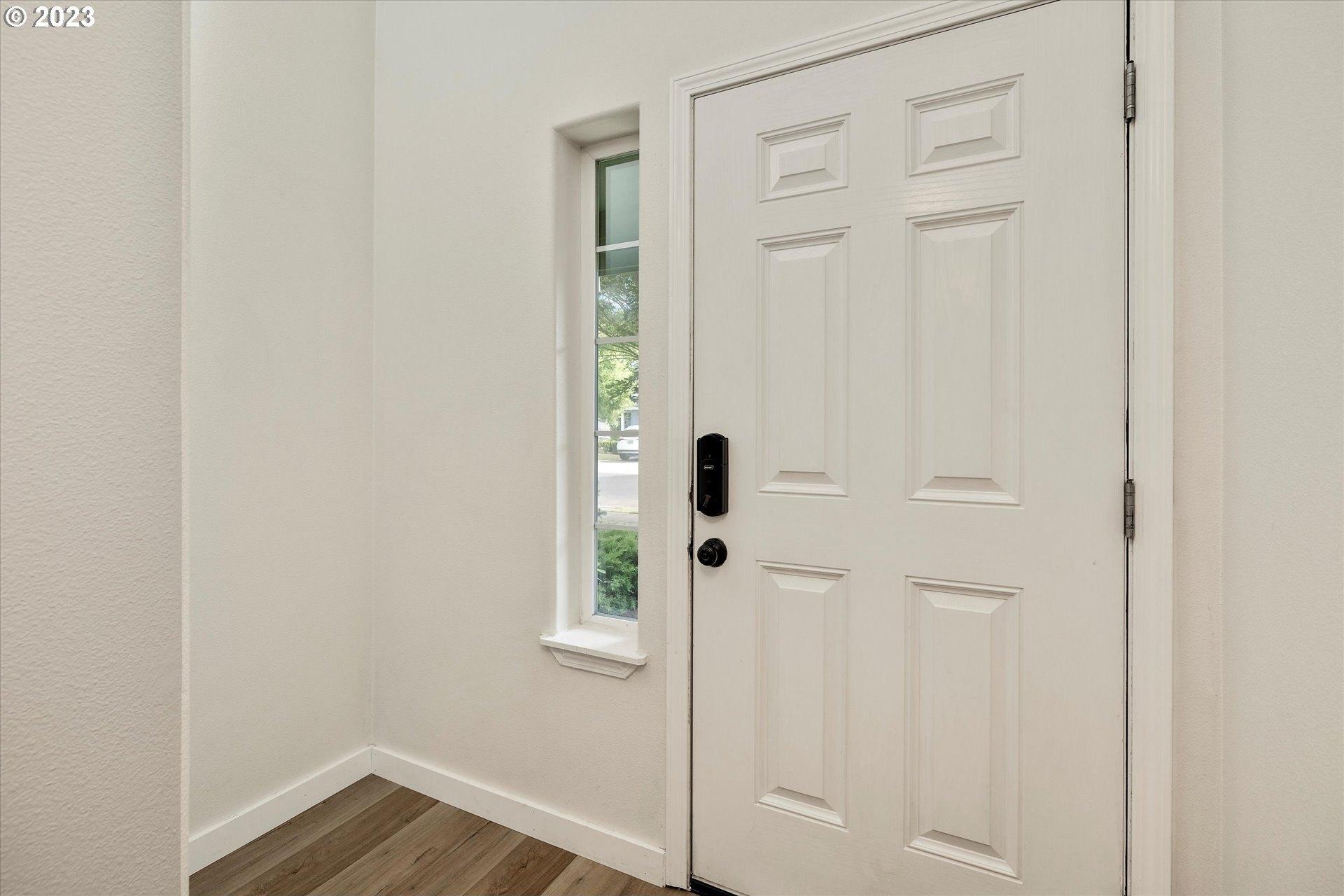S Donna Dr, Newberg, OR 97132