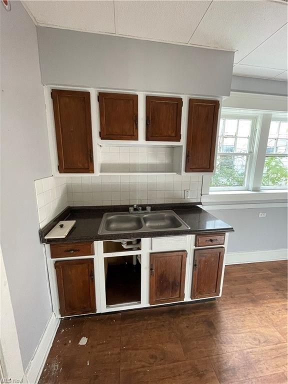 E 142nd St, Cleveland, OH 44120