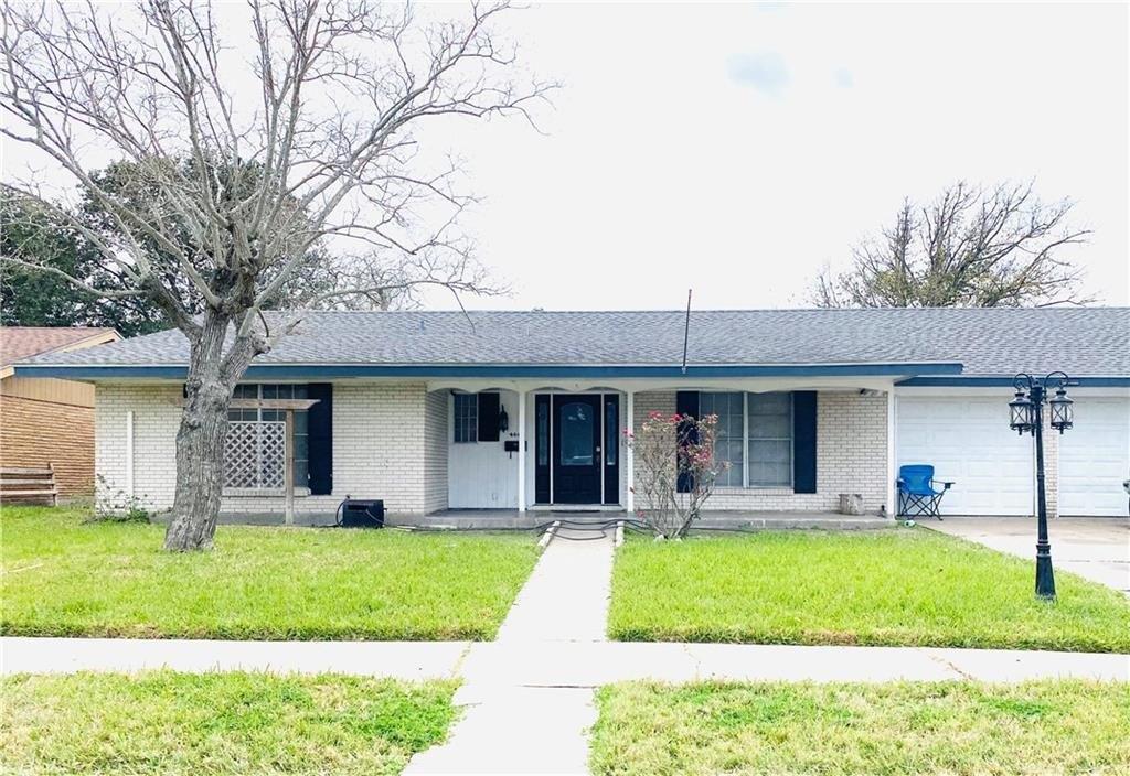 Janssen Dr, Corpus Christi, TX 78411