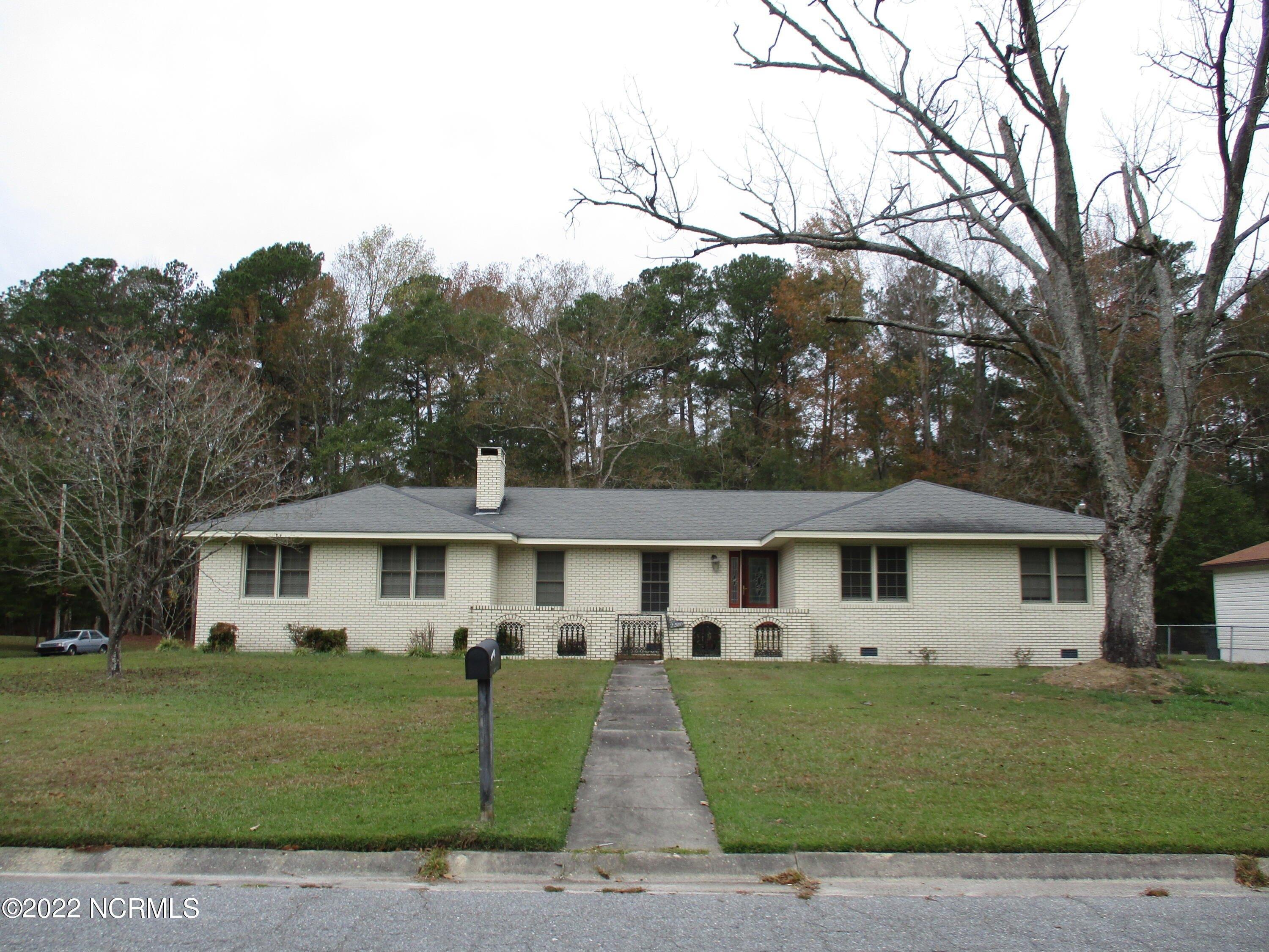 Canterbury Rd, Kinston, NC 28504