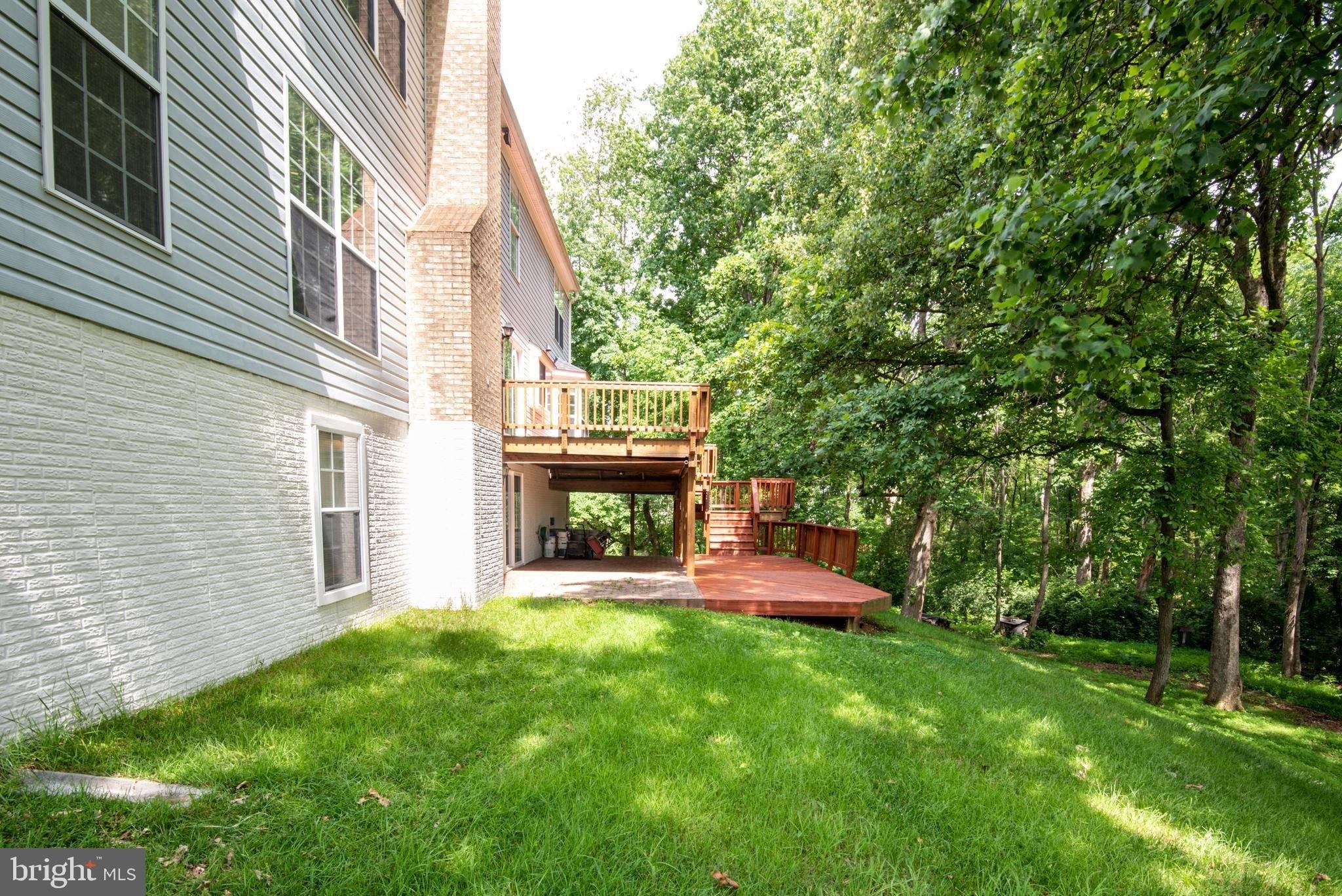 Mountain Ash Ct, Woodbridge, VA 22192