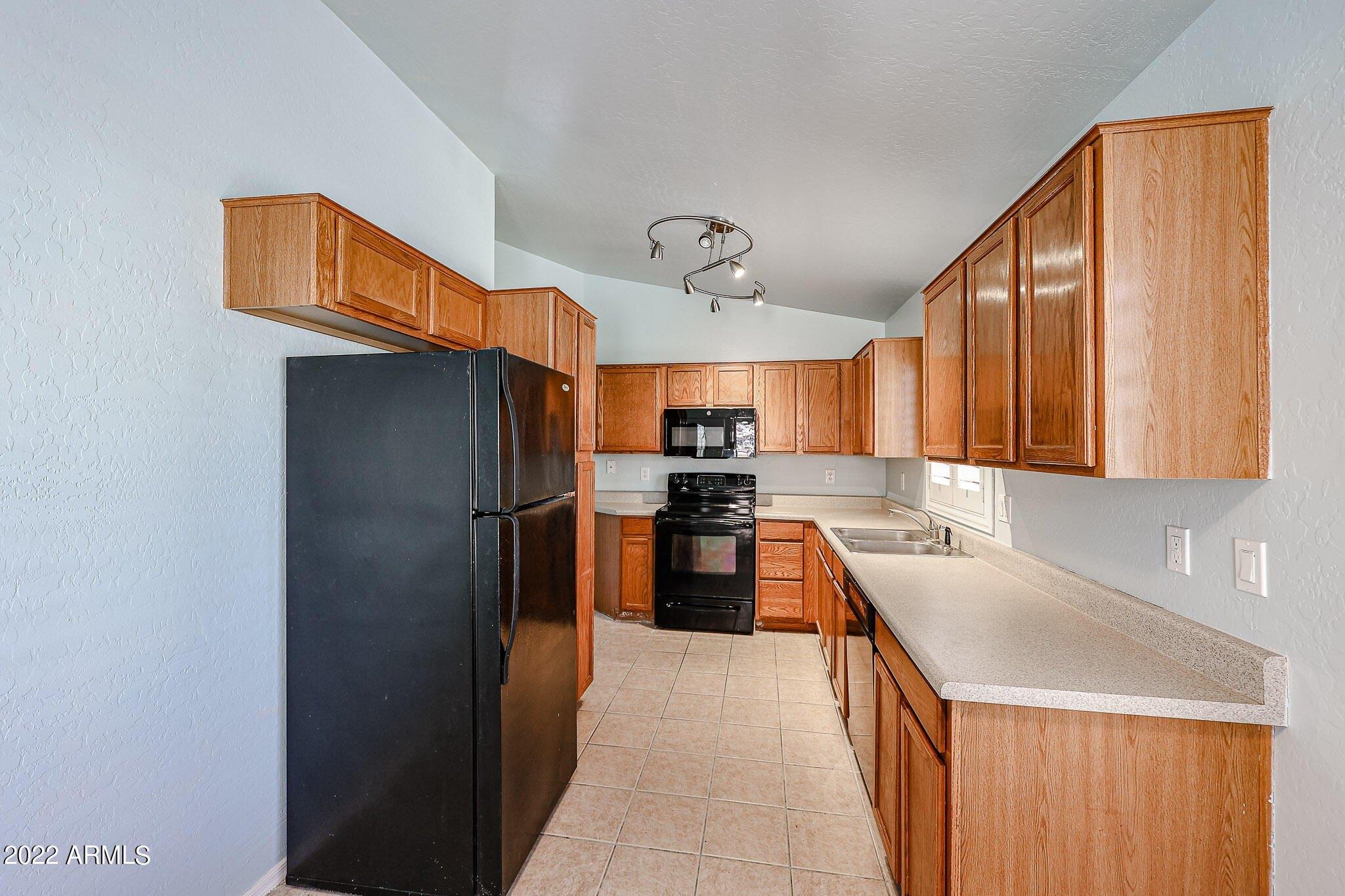 E Tierra Buena Ln, Phoenix, AZ 85032