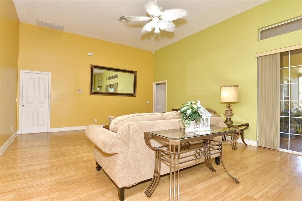Lee Ann Dr, Orlando, FL 32808