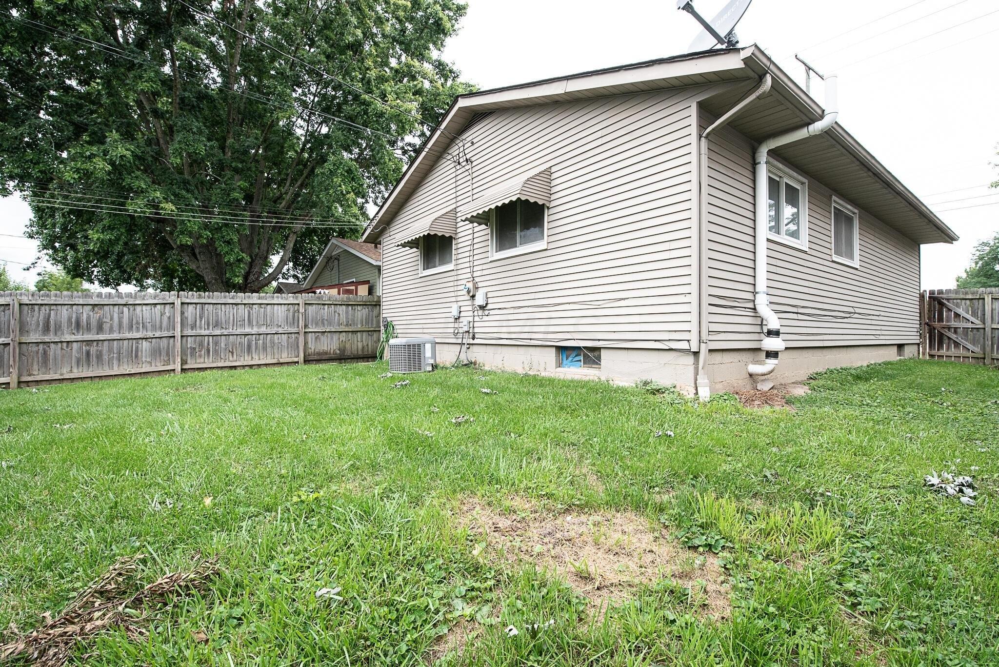 Morse Rd, Columbus, OH 43214
