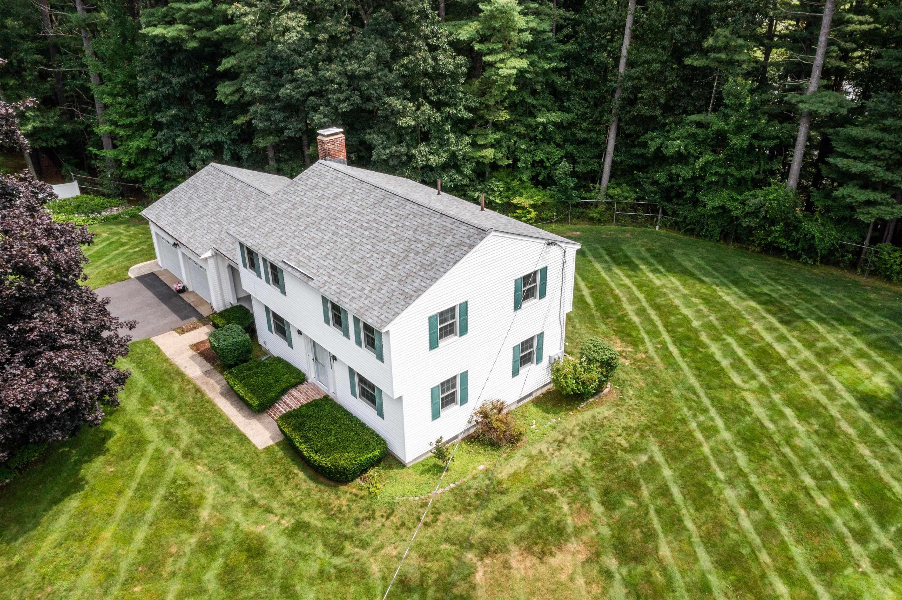 Hunters Ln, Nashua, NH 03063
