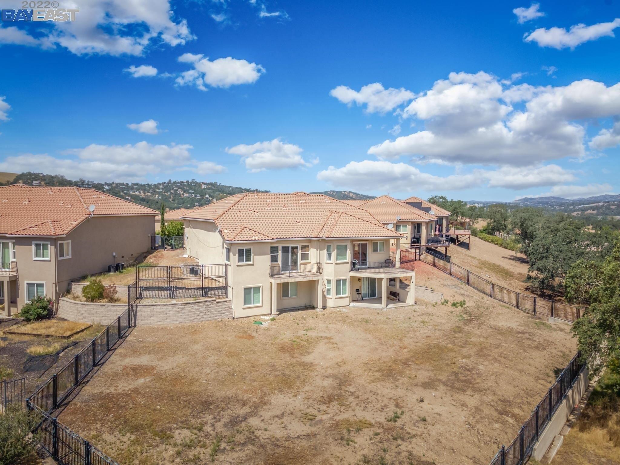 Aphrodite Ct, Copperopolis, CA 95228