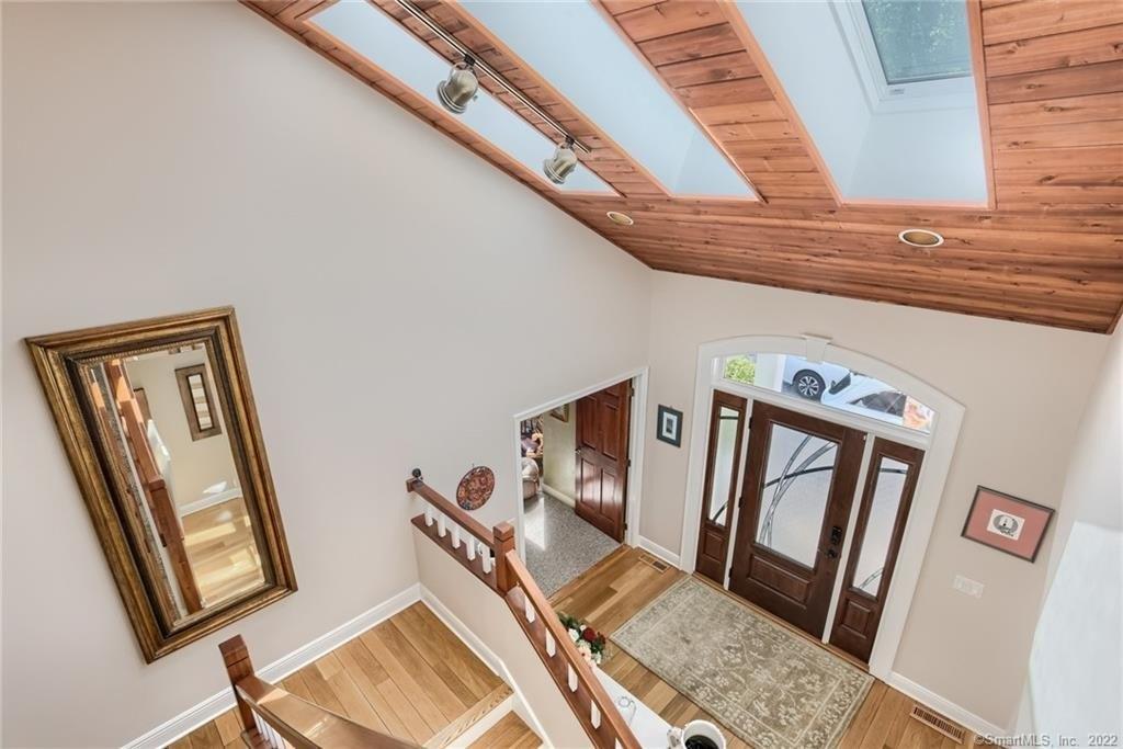 Oswegatchie Hills Rd, Niantic, CT 06357