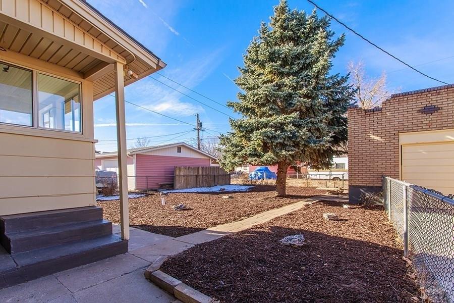 Carteret Ave, Pueblo, CO 81004