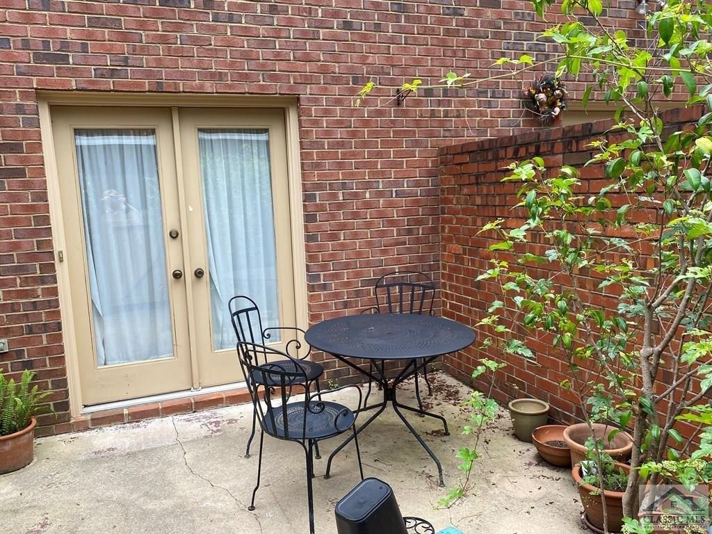 N Stratford Dr, Athens, GA 30605