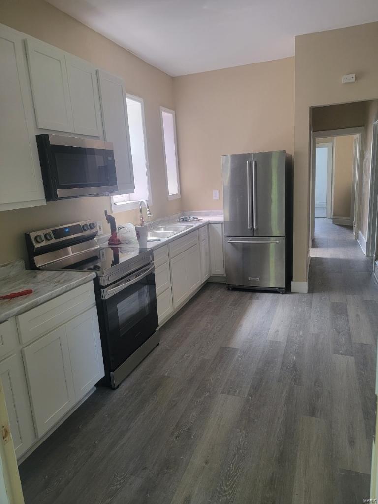 Holly Ave, Saint Louis, MO 63115