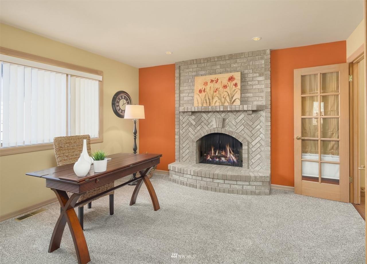 Magnolia Ln, Edmonds, WA 98020