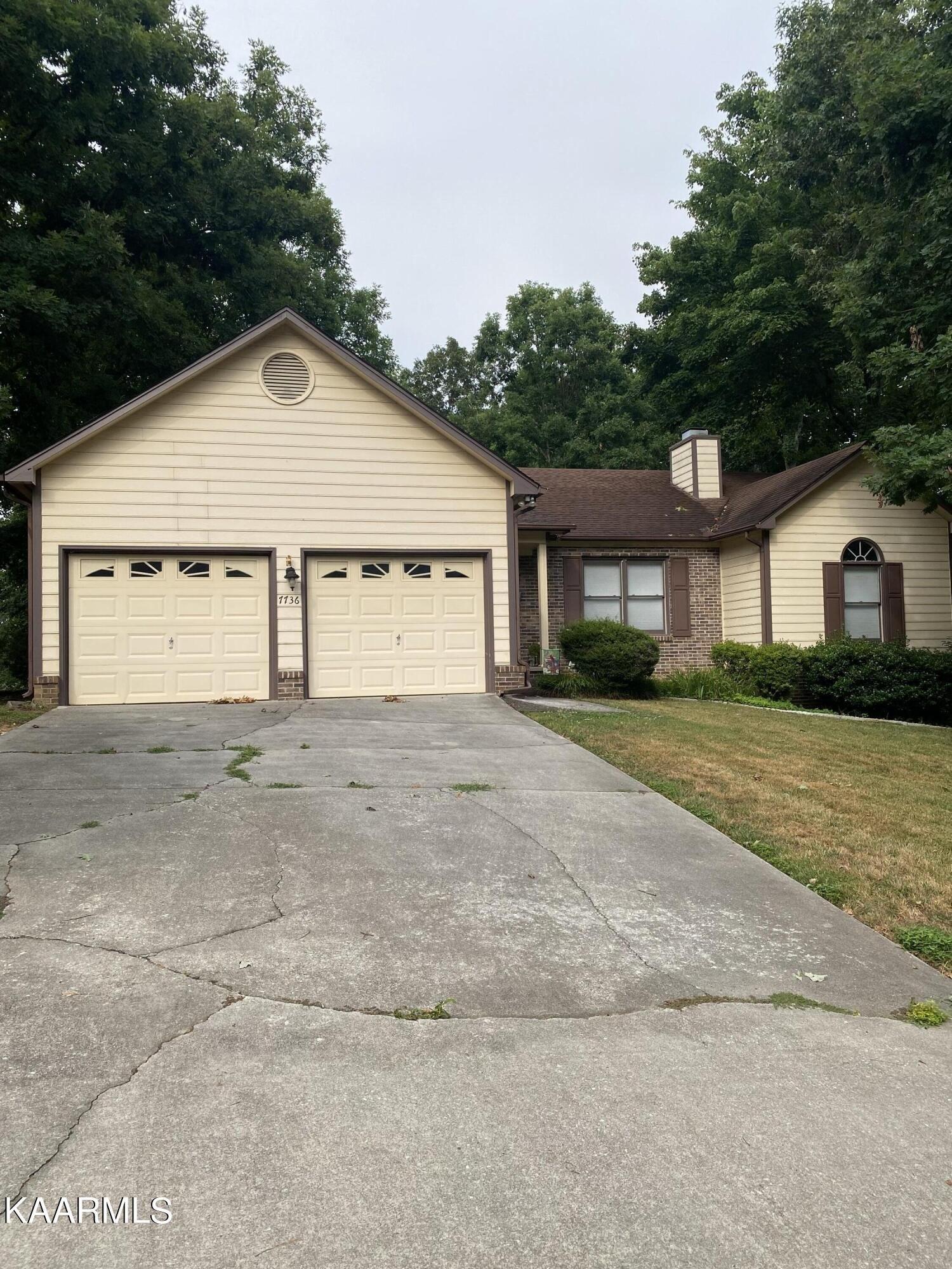 Christin Lee Cir, Knoxville, TN 37931