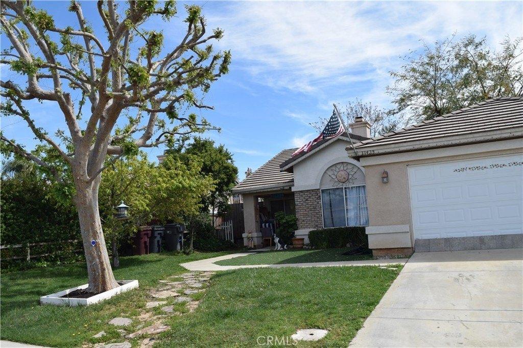 Hamburg Cir, Winchester, CA 92596