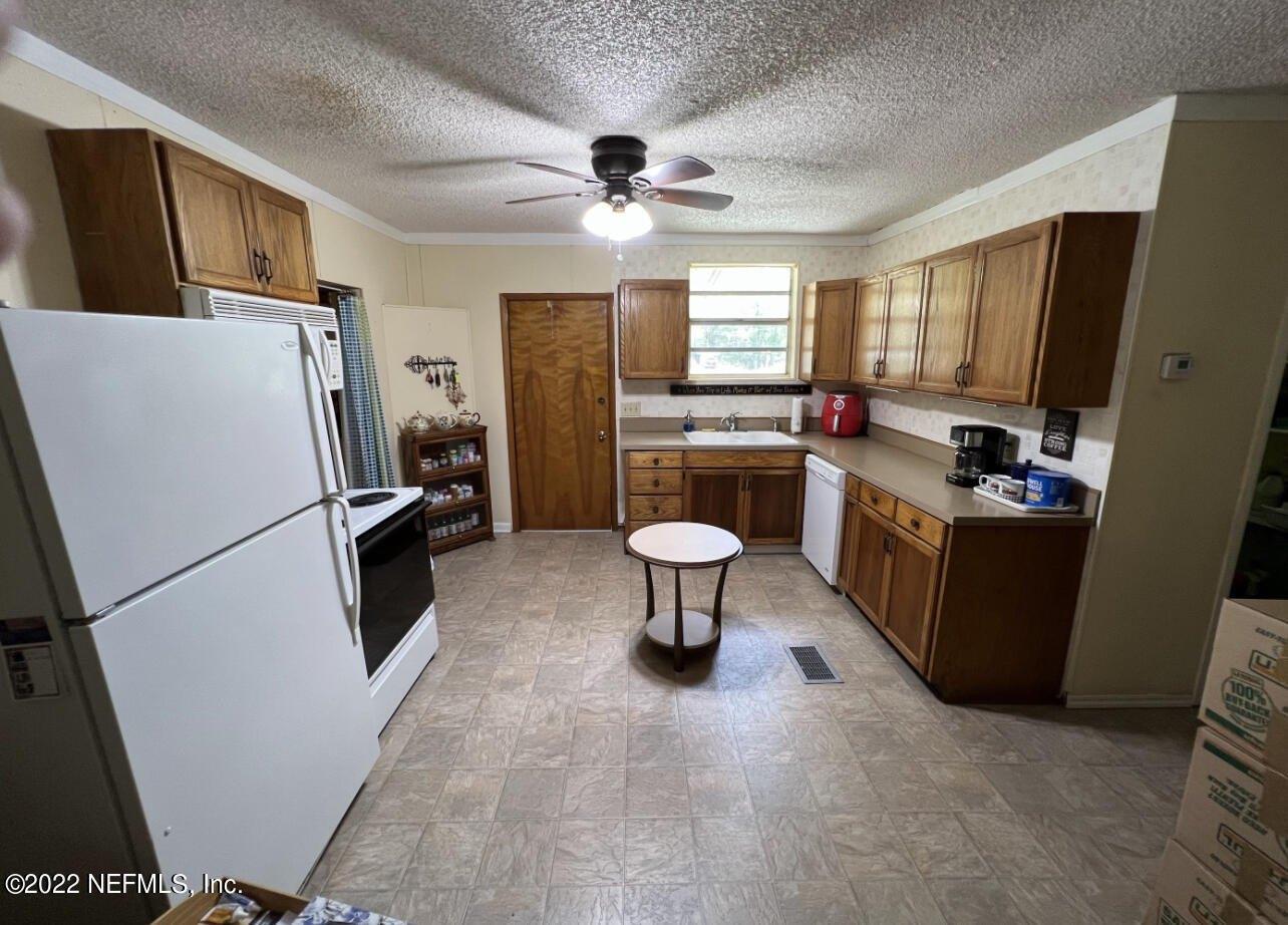 Buttercup St, Jacksonville, FL 32210