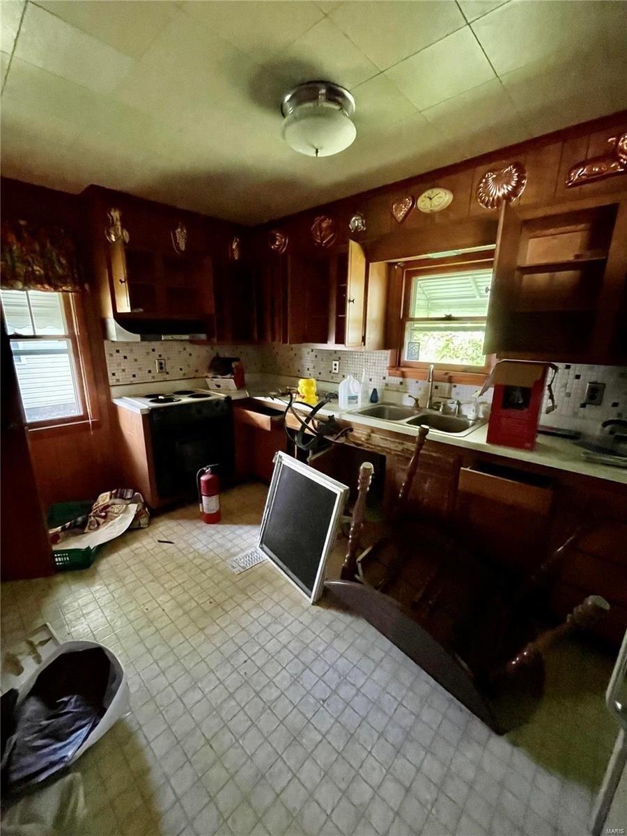 Sycamore St, Granite City, IL 62040