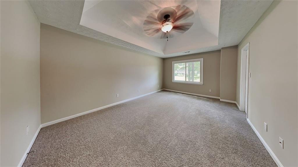 Manchester Dr, Newnan, GA 30265