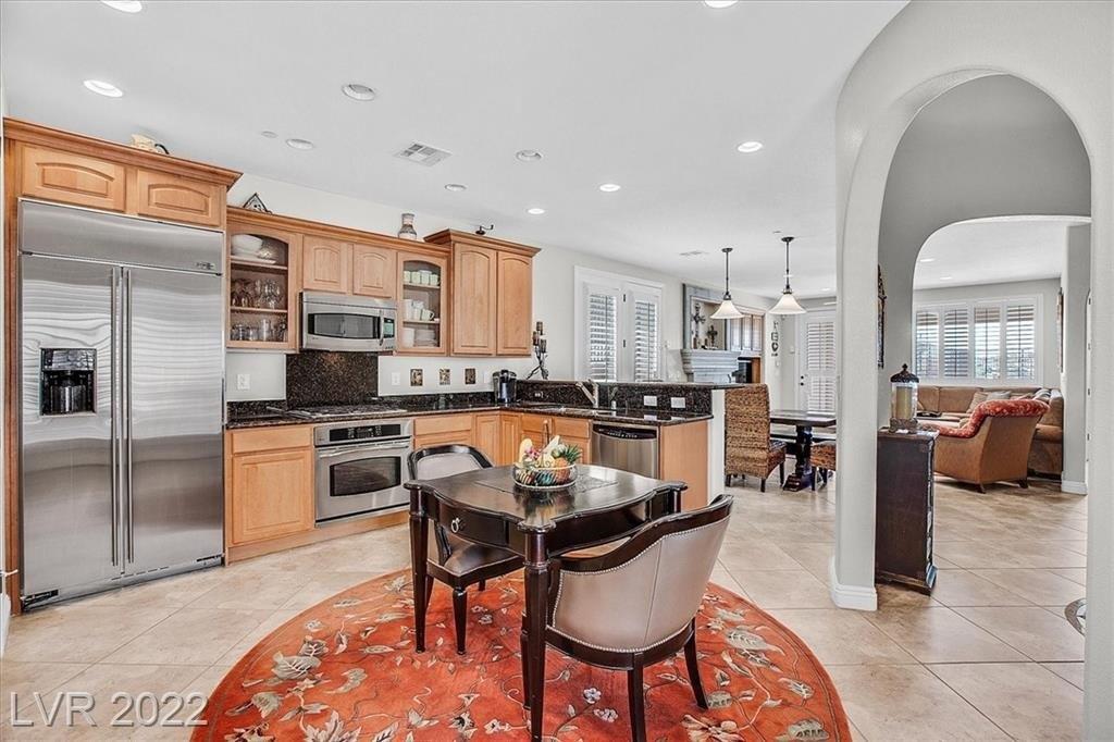 Calcione Dr, Henderson, NV 89011