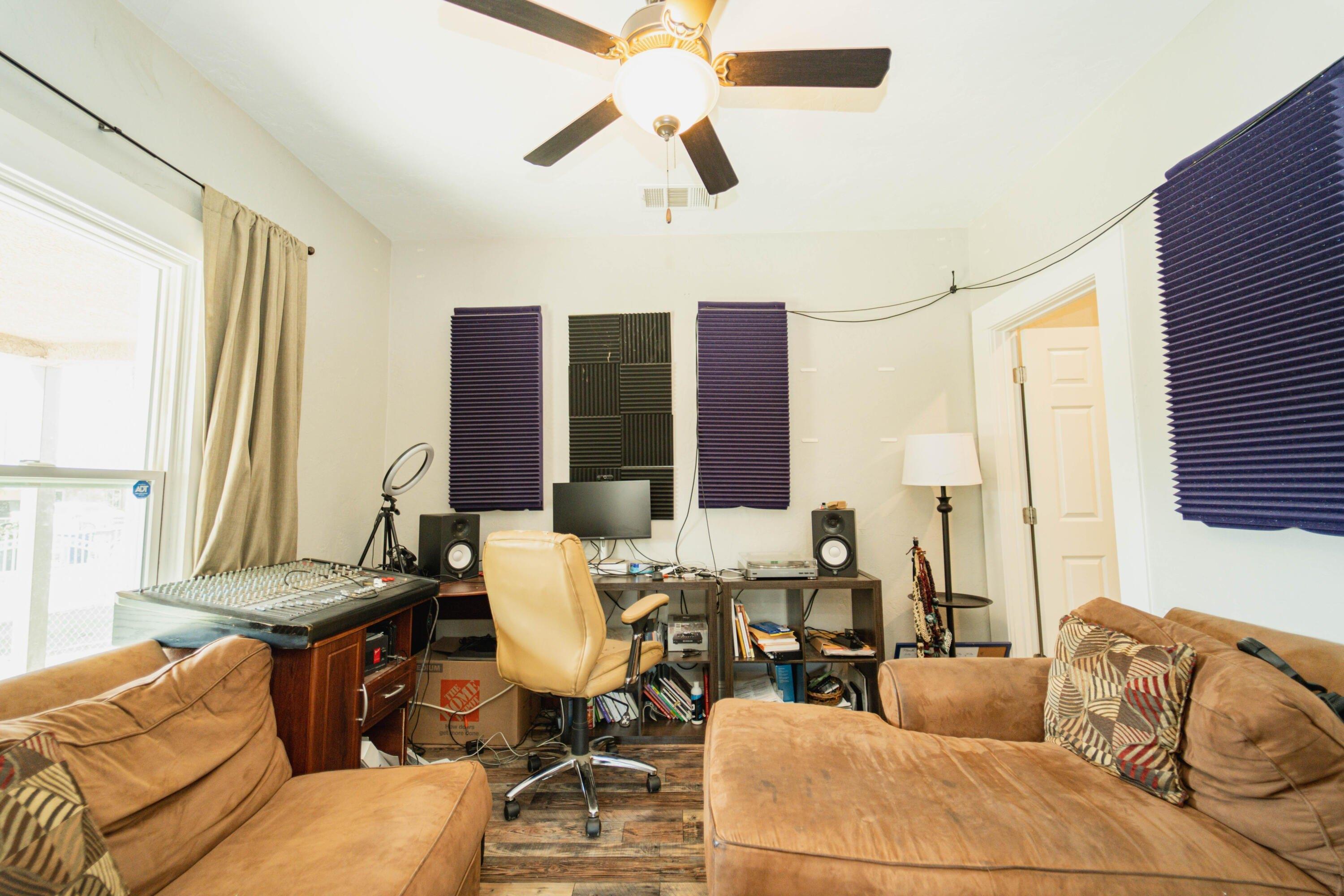 E Tyler Ave, Fresno, CA 93701