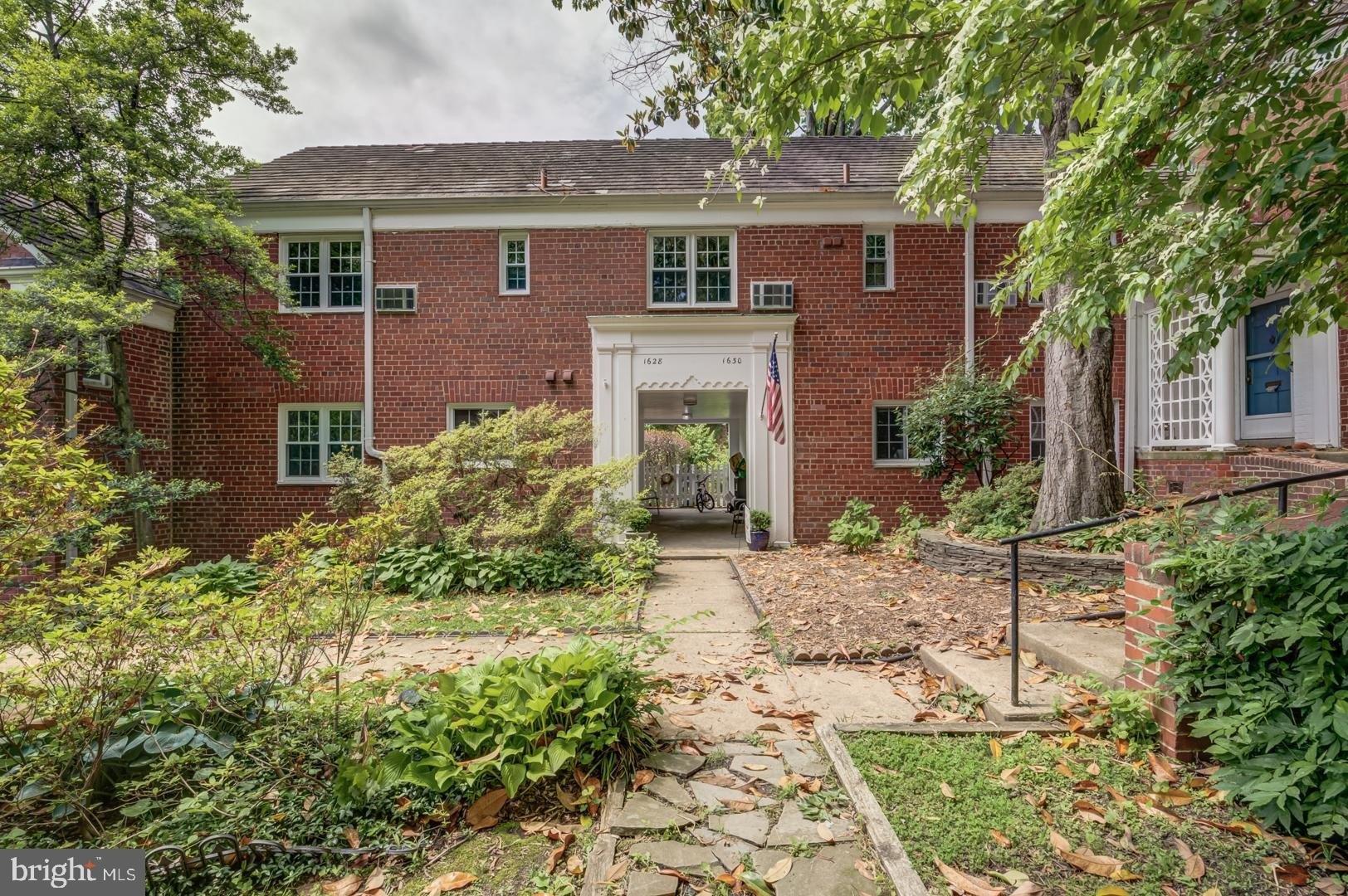 Mount Eagle Pl, Alexandria, VA 22302