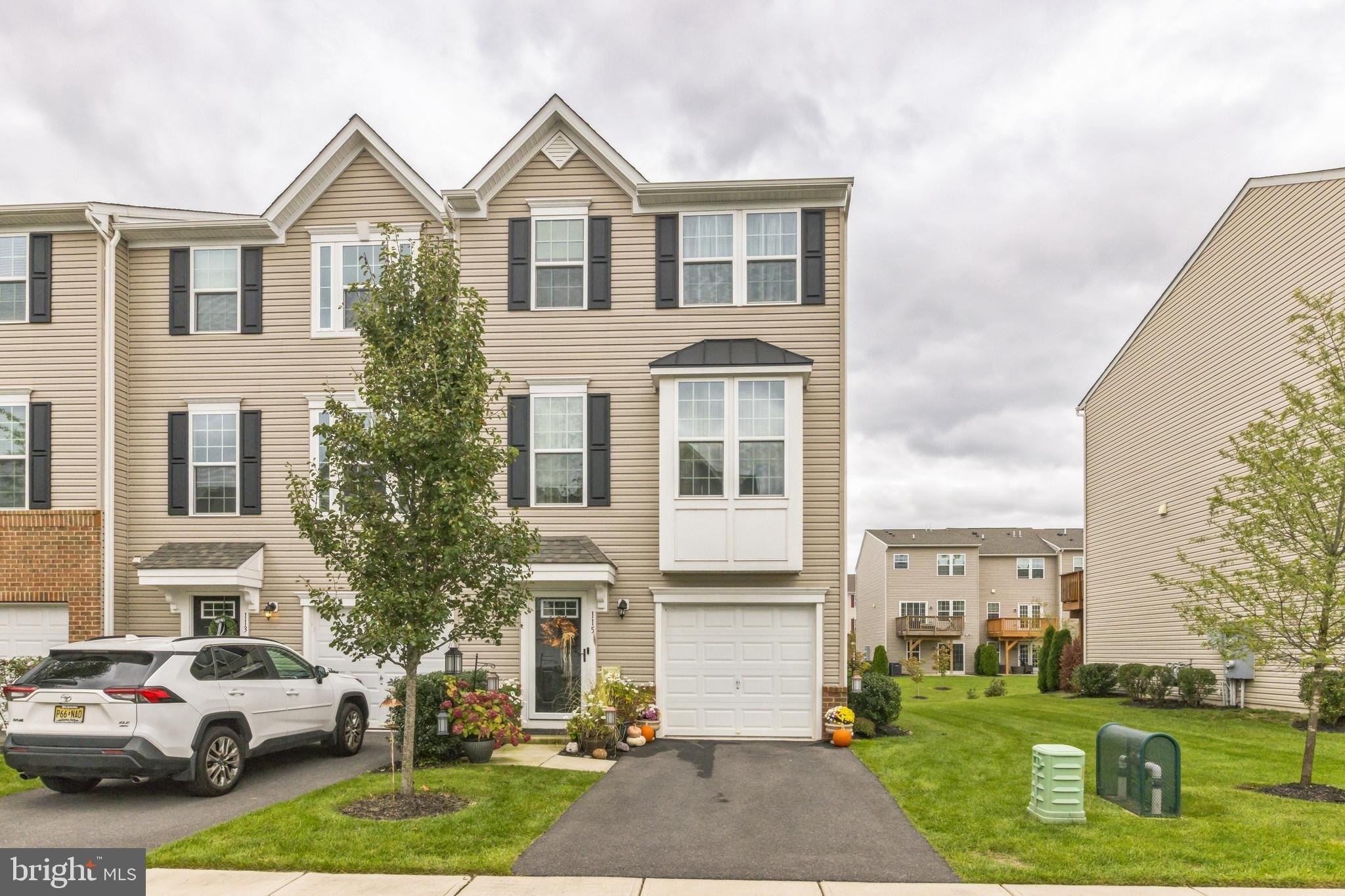 Fela Dr, Cinnaminson, NJ 08077