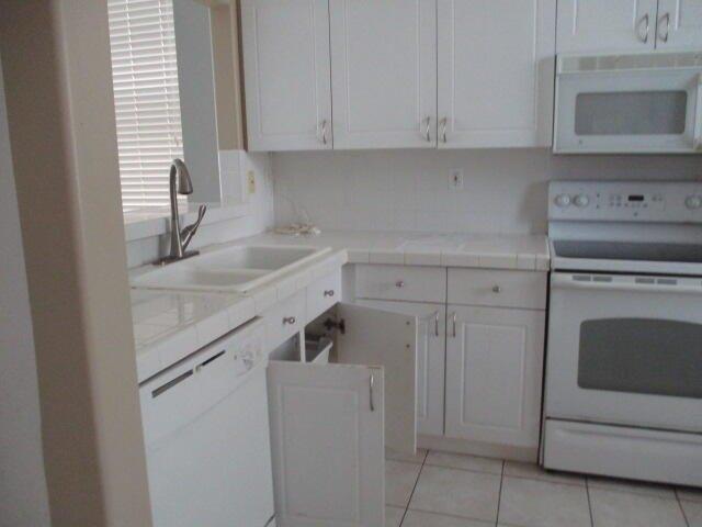 Eagle Trace Ct, Lake Worth, FL 33463