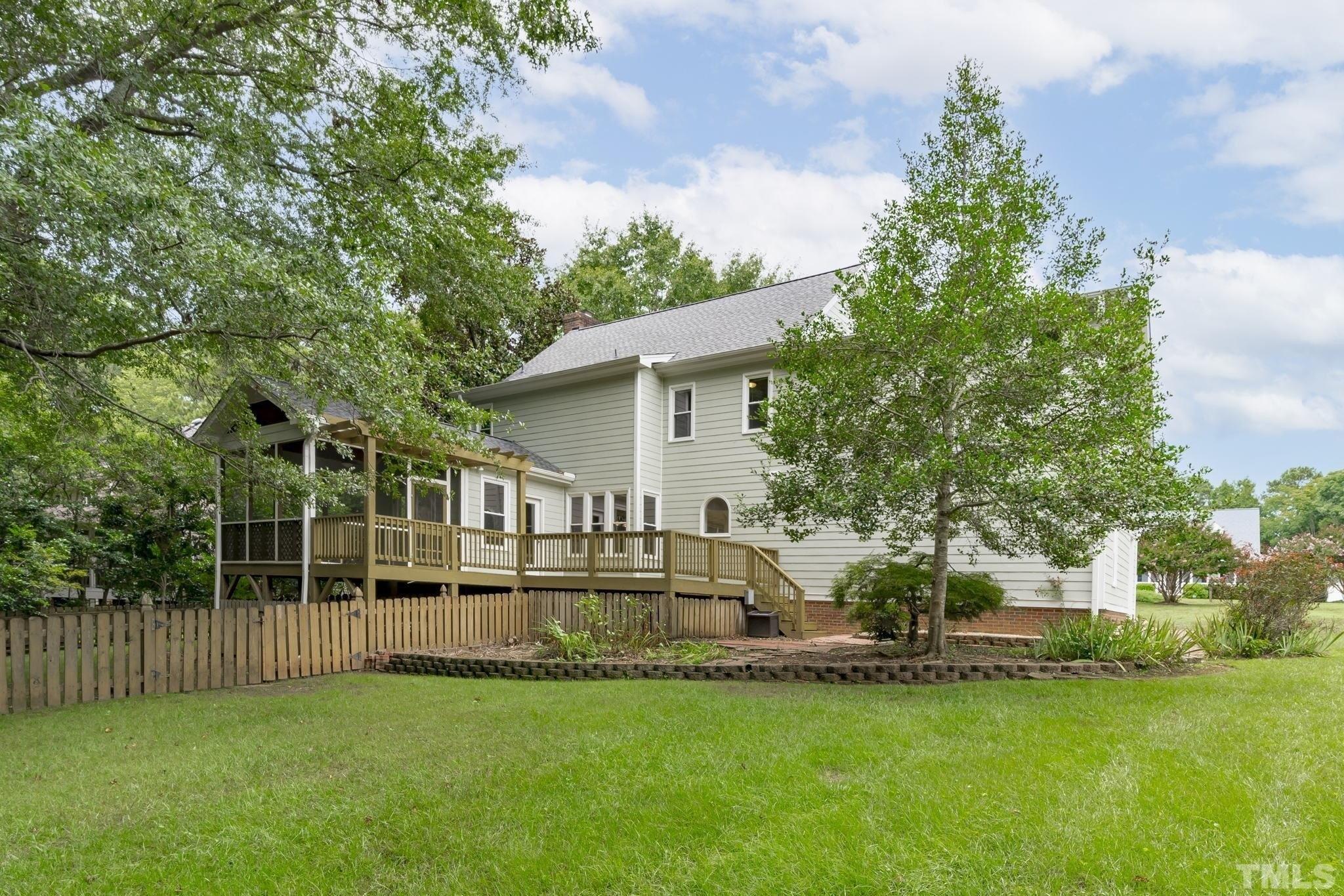 Corsham Dr, Apex, NC 27539