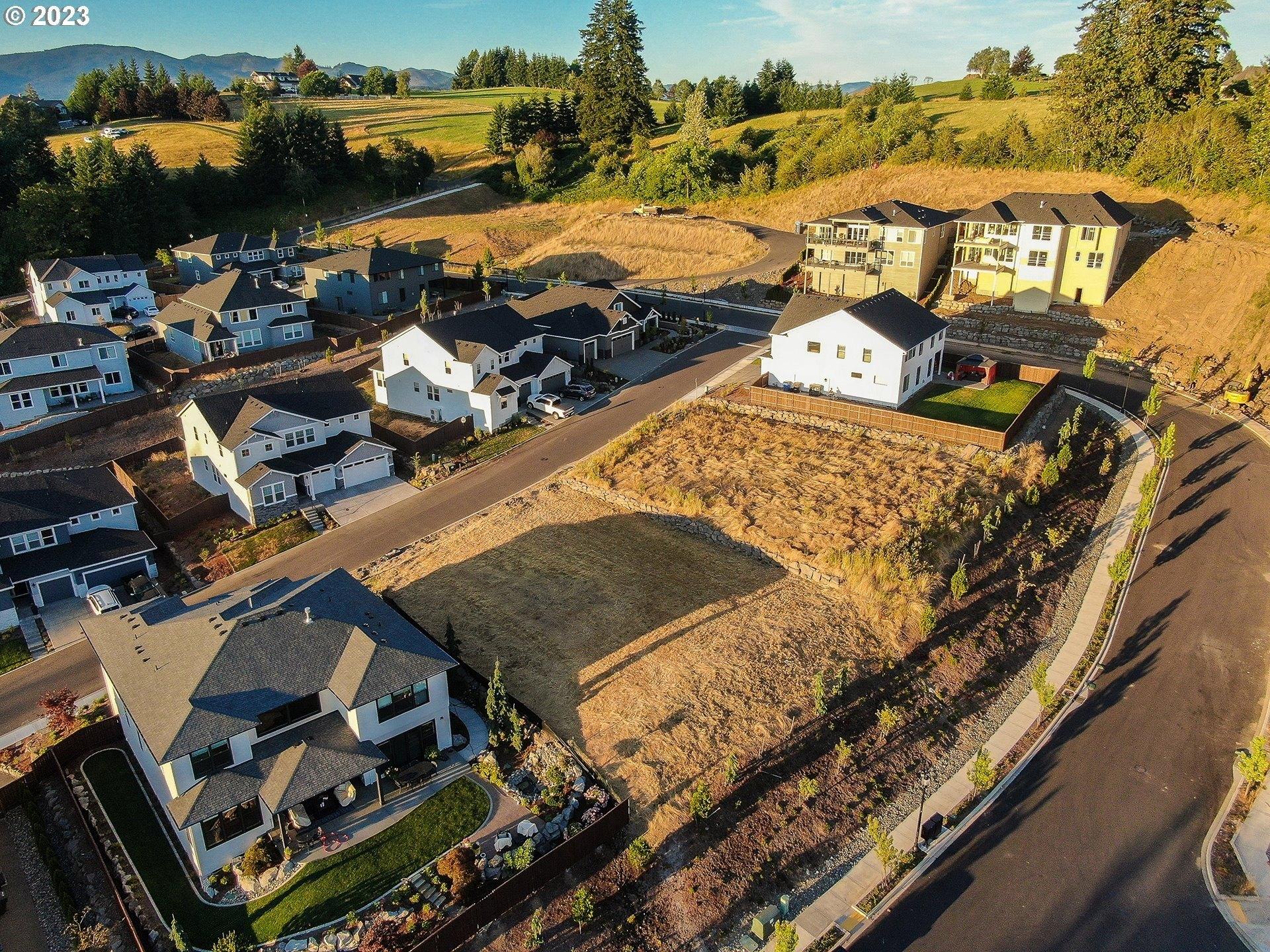 W Magnolia Loop, Washougal, WA 98671