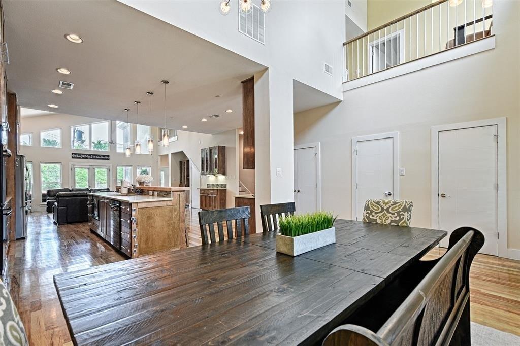 Seguin Dr, Dallas, TX 75220