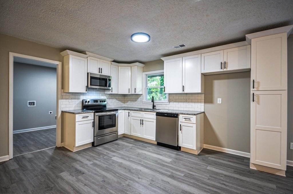 Oak Leaf Ct Sw, Marietta, GA 30008