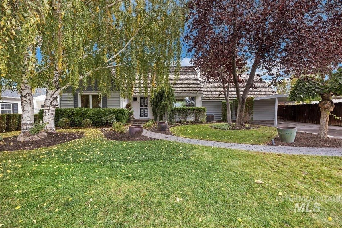 Pierce St, Twin Falls, ID 83301