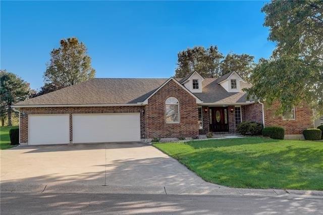 Willow Tree Ct, Higginsville, MO 64037