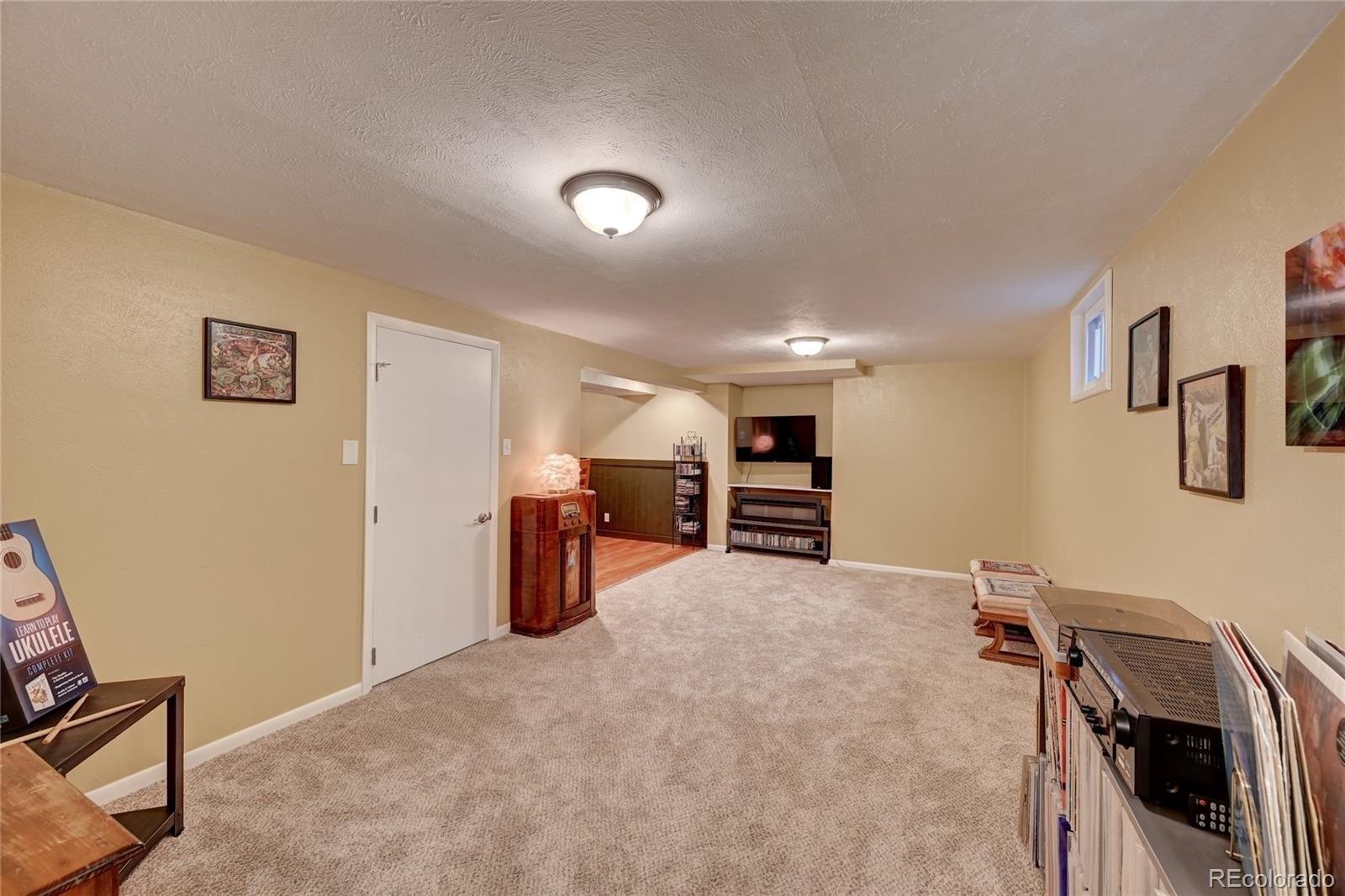 W 59th Ave, Arvada, CO 80004